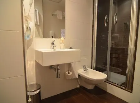 Galileo Flats - Palacio De Congresos Szálloda 2*